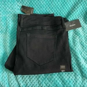 Black Torrid skinny jeans (Tall)